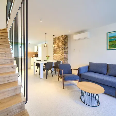 Placa Apartament