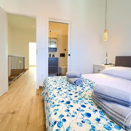 Apartament Placa